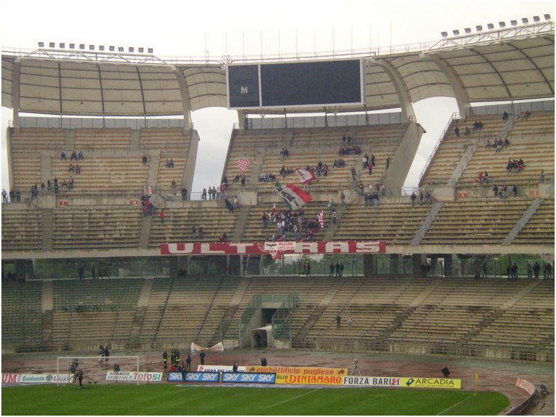 Bari - Arezzo 07.11.2004 039